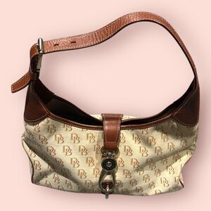 Dooney & Bourke Shoulder Bag Womens Beige Brown Logo Lock Hobo Inner Pocket